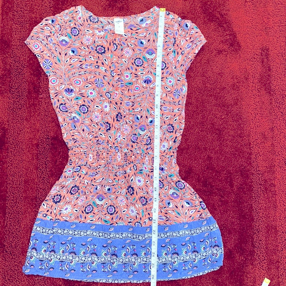 Girls size size 7 floral coral and blue top